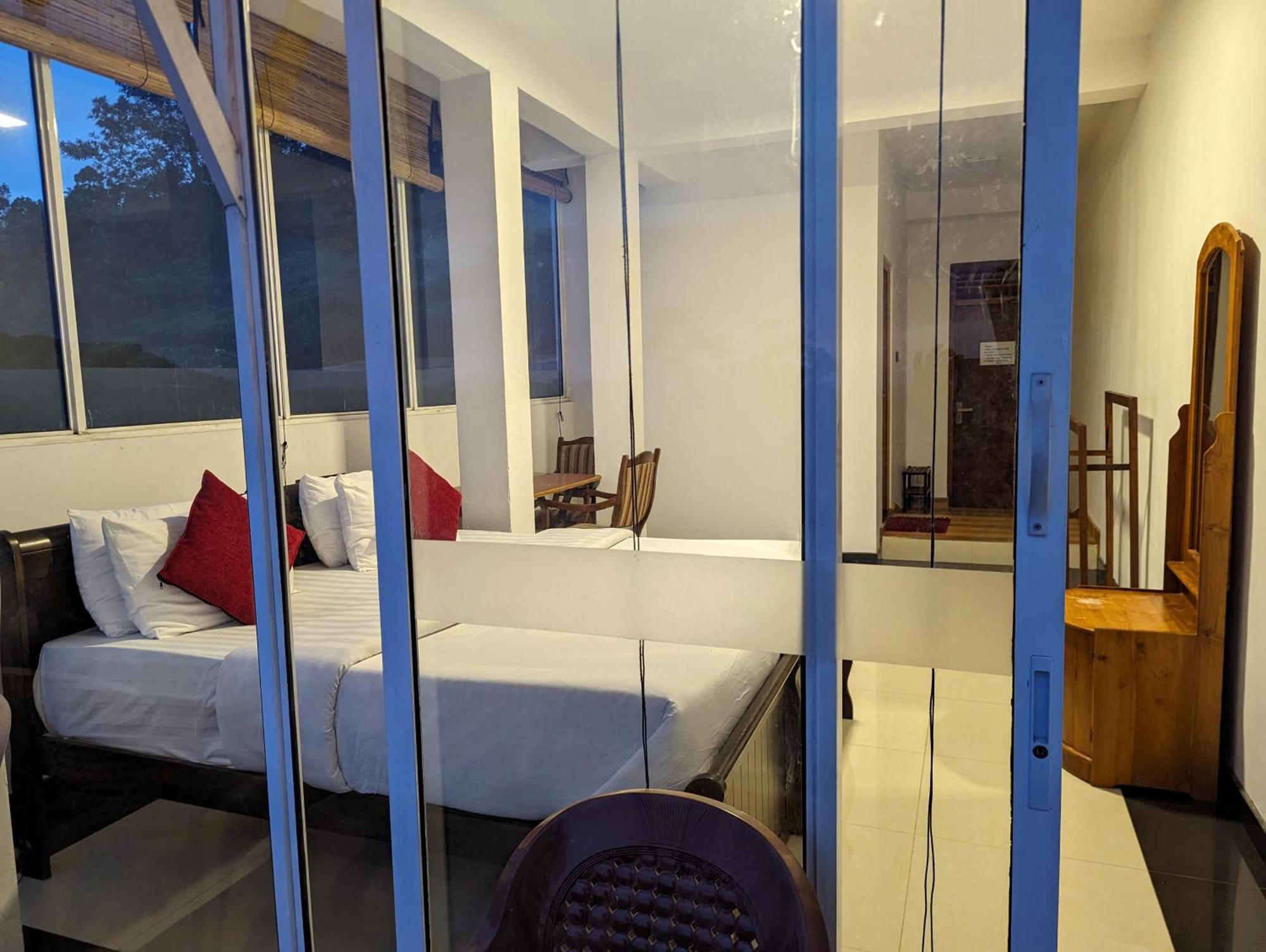 Nilowin Glenanore Guesthouse Хапутале Екстериор снимка